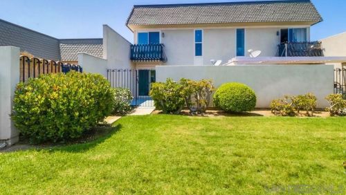 3104 Orleans, San Diego CA  92110-5947 exterior