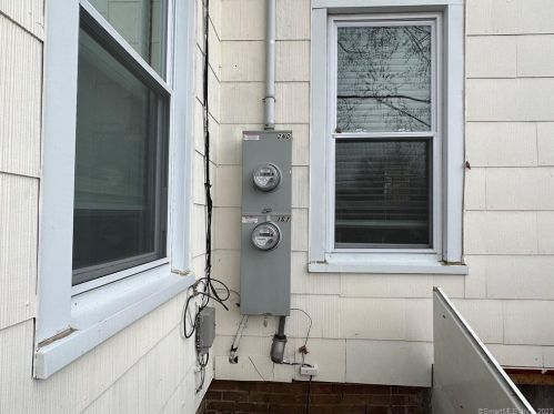300 Terryville Ave, Bristol CT  06010-4070 exterior