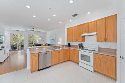 290 Quarry Knoll Way, Jupiter FL  33458-2888 exterior