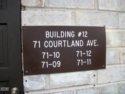71-10 Courtland Ave, Stamford, CT 06902-3416