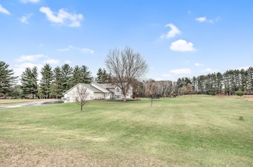 5352 16th St, Princeton, MN 55371-6173