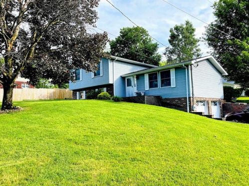 103 Leona St, Hopwood PA  15445-2032 exterior