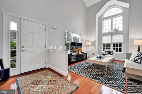 314 Jamestown Ct, Lansdale, PA 19446-4377