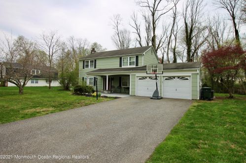 111 Princess Anne Dr, East Freehold, NJ 07728-3066