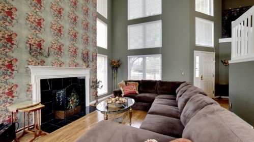 1521 Highland Dr, Lake Geneva, WI 53147-4857