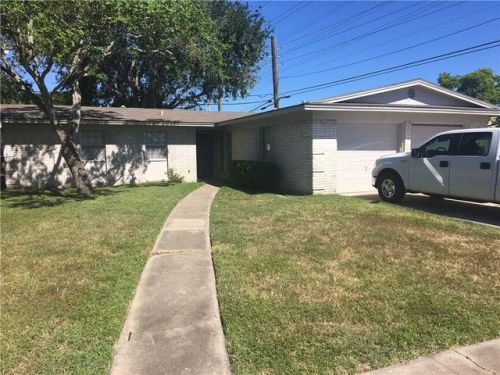 1737 Denver St, Portland, TX 78374-2436