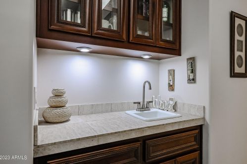 9610 Laurel Ln, Scottsdale AZ 85254-4901 exterior