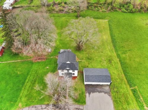322 Ridgewood Rd, Middletown CT  06457-1949 exterior