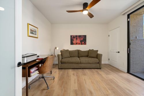 139 Desert Dr, Rancho Mirage CA  92270-4923 exterior