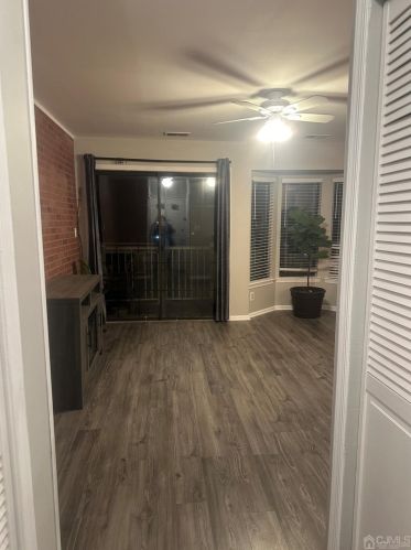 17 Lear Ct, East Brunswick NJ  08816-1863 exterior