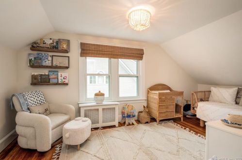 17 Crockett St, Norwalk CT  06853-1610 exterior