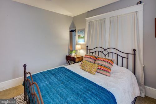 301 Summit Ave, Wilmington DE  19804-1725 exterior