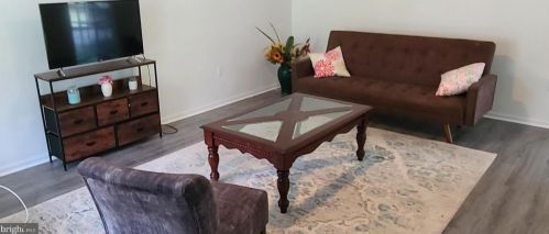 1538 Robinson Ave, Willow Grove, PA 19090-4816