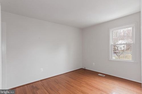 5509 Miles Ct, Springfield VA 22151-1714 exterior