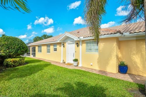 28252 Islet Trl, Bonita Springs, FL 34135-8509