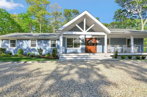 935 Southern Cross Rd, Nassau Point, NY 11935-2232