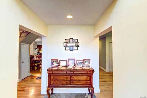 9951 Russell St, Jamaica NY  11414-3949 exterior