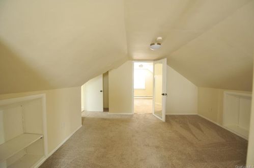 16 Forest Ave, Crotonville NY  10562-3624 exterior