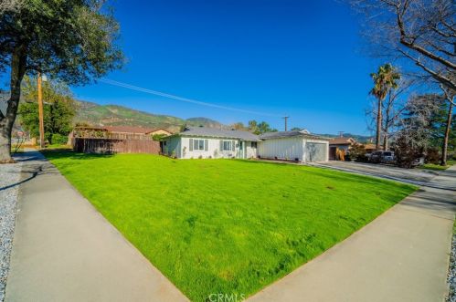 594 Sequoia St, San Bernardino CA  92407-3155 exterior