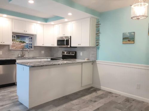 1166 6th Ave, Vero Beach, FL 32960-5902