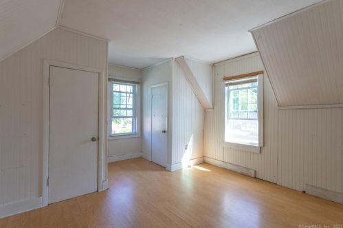 201 Town St, Norwich CT  06360-2402 exterior