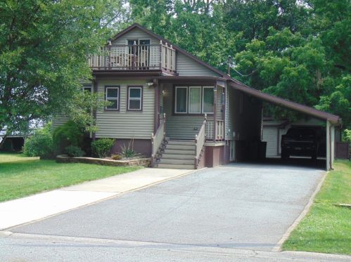 8421 Grace St, Hammond, IN 46322-1428