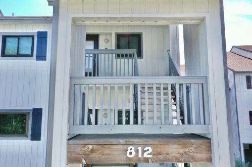 812 Bahia Del Sol Dr, Ruskin, FL 33570-3006
