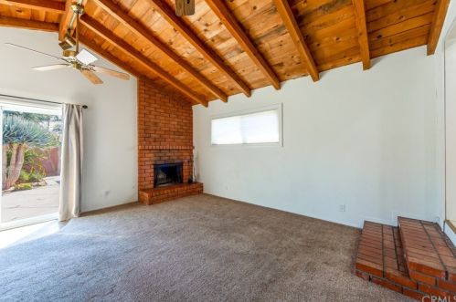 5938 Sunfield Ave, Lakewood CA  90712-1823 exterior