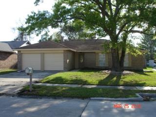 207 Queen Anne Dr, Slidell LA  70460-8412 exterior