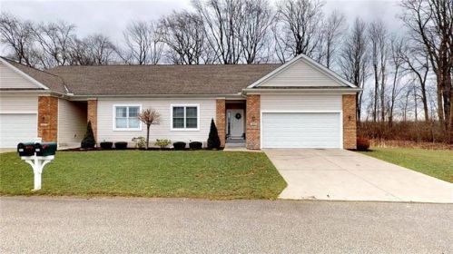 2019 Chatham Dr, Fairview, PA 16415-1987