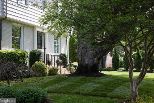 4405 Windom Pl, Washington, DC 20016-2409