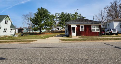 323 Juneau St, Tomah, WI 54660-2625