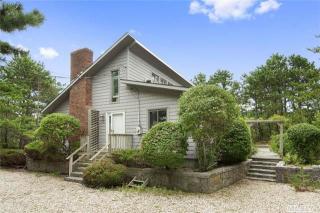 20 Napeague Ln, Promised Land, NY 11930