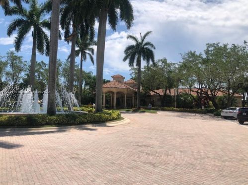 2219 170th Ave, Hollywood, FL 33028-2049