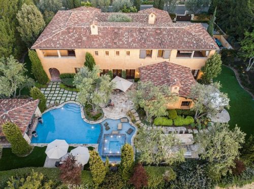 47 Echo Gln, Irvine CA  92603-0421 exterior