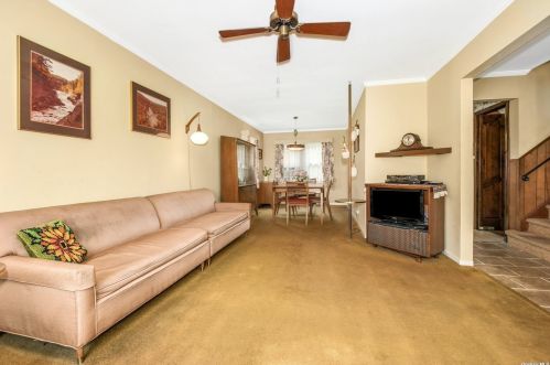 11 Ruby Ln, Huntington Station NY  11746-4518 exterior