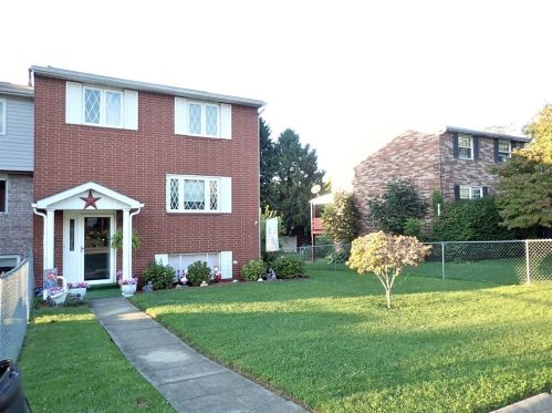 228 Jefferson Ave, Grays Landing, PA 15461-1918