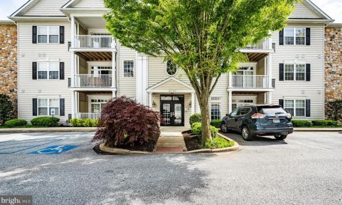 101 Victoria Gardens Dr, Kennett Sq, PA 19348-4121