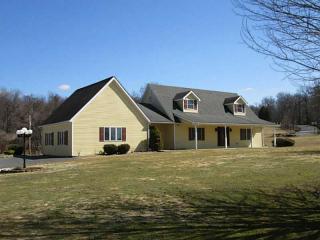 2100 Sunbury Rd, Hilliards, PA 16040-1206