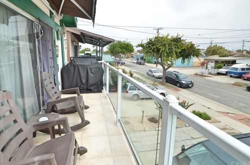 14725 Kingsdale Ave, Lawndale, CA 90260-1350