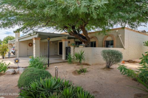 4246 La Cienega Dr, Tucson, AZ 85712-1462
