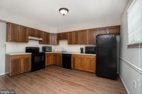 627 Coates Ln, Norristown PA  19406-2558 exterior