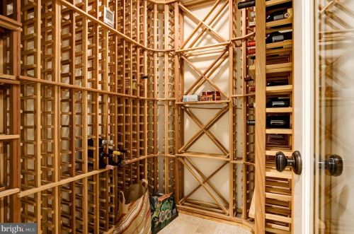 2235 49 St, Washington DC 20007-1057 exterior