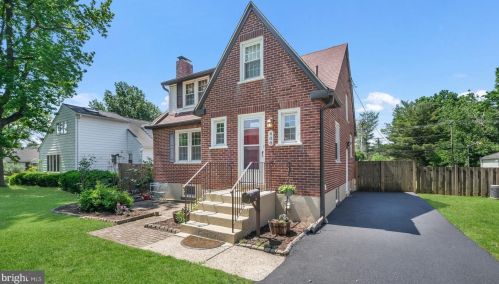 408 Pennsylvania Ave, Lansdale, PA 19446-3525
