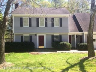 6809 River Hills Dr, Greensboro NC  27410-8339 exterior