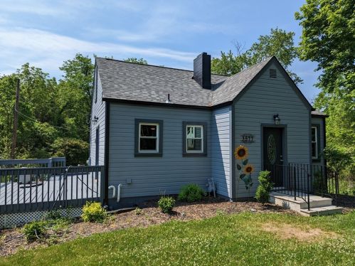 3577 Bakerstown Rd, Gibsonia, PA 15044-9735