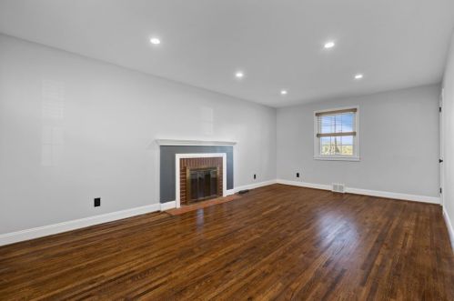 115 Hollow Haven Dr, Pittsburgh, PA 15236-2614