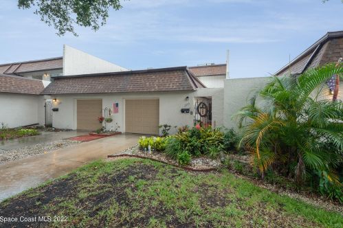 2554 Demaret Dr, Titusville, FL 32780-4881