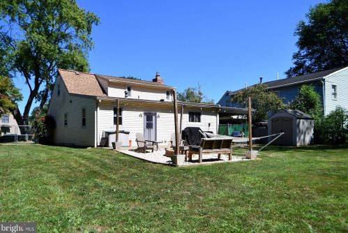 311 Independence Rd, Norristown PA  19403-4021 exterior