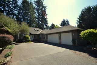 645 180th St, Seattle WA  98133-4337 exterior